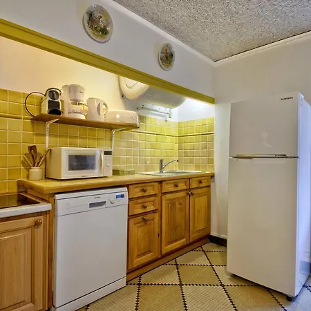 Apartamento T2 En Rez-de-jardin A 800m Du Centre-ville D'arcachon, Terrasse Et Parking Inclus *